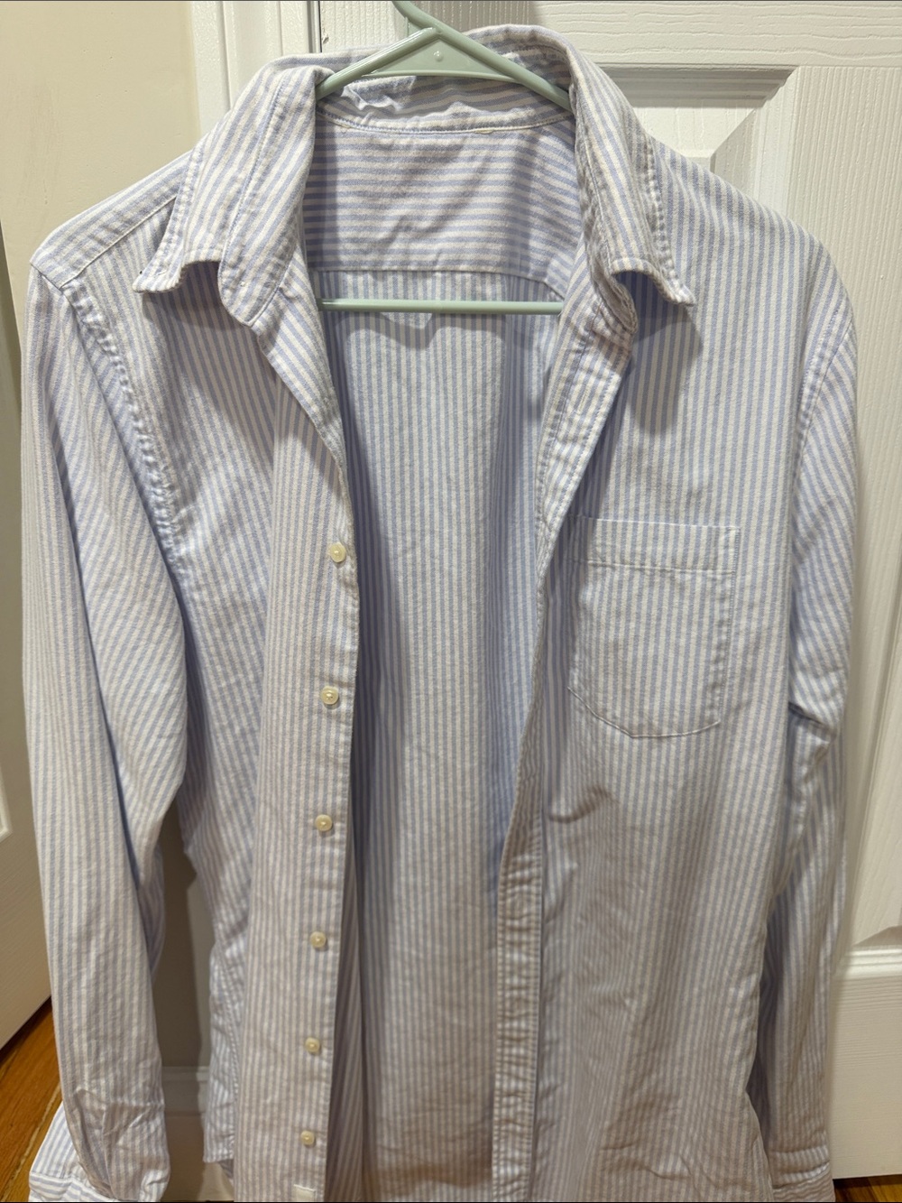 Somelos Tecidos Men's Light Blue & White Striped Casual Button-Down Shirt
